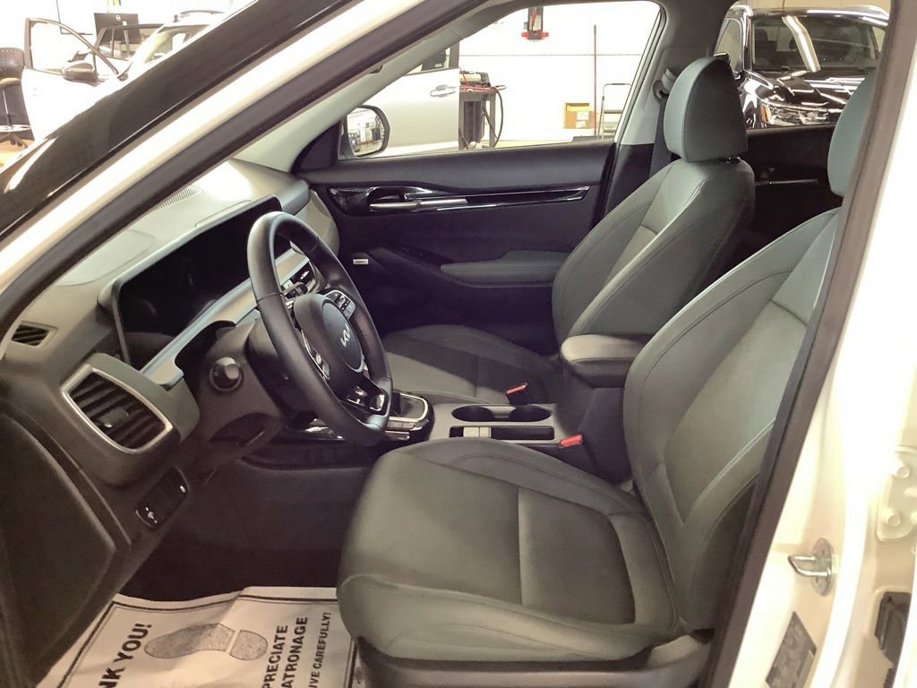 Certified 2024 Kia Seltos SX AWD/4WD image 18