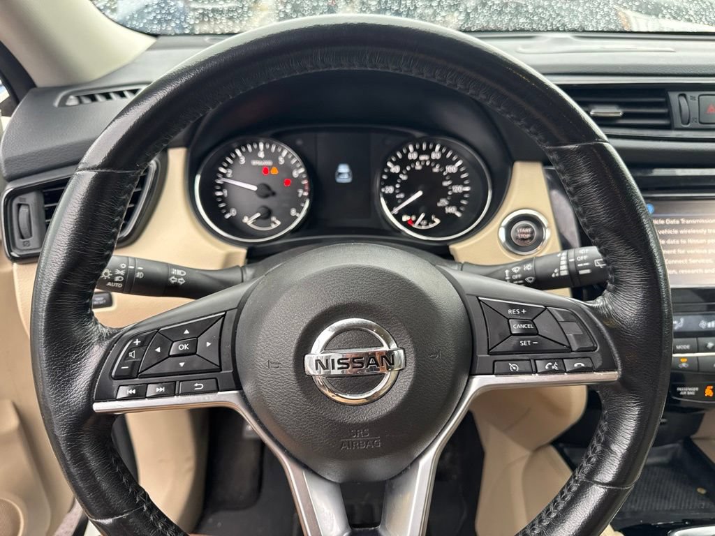 Used 2017 Nissan Rogue SL AWD/4WD image 6