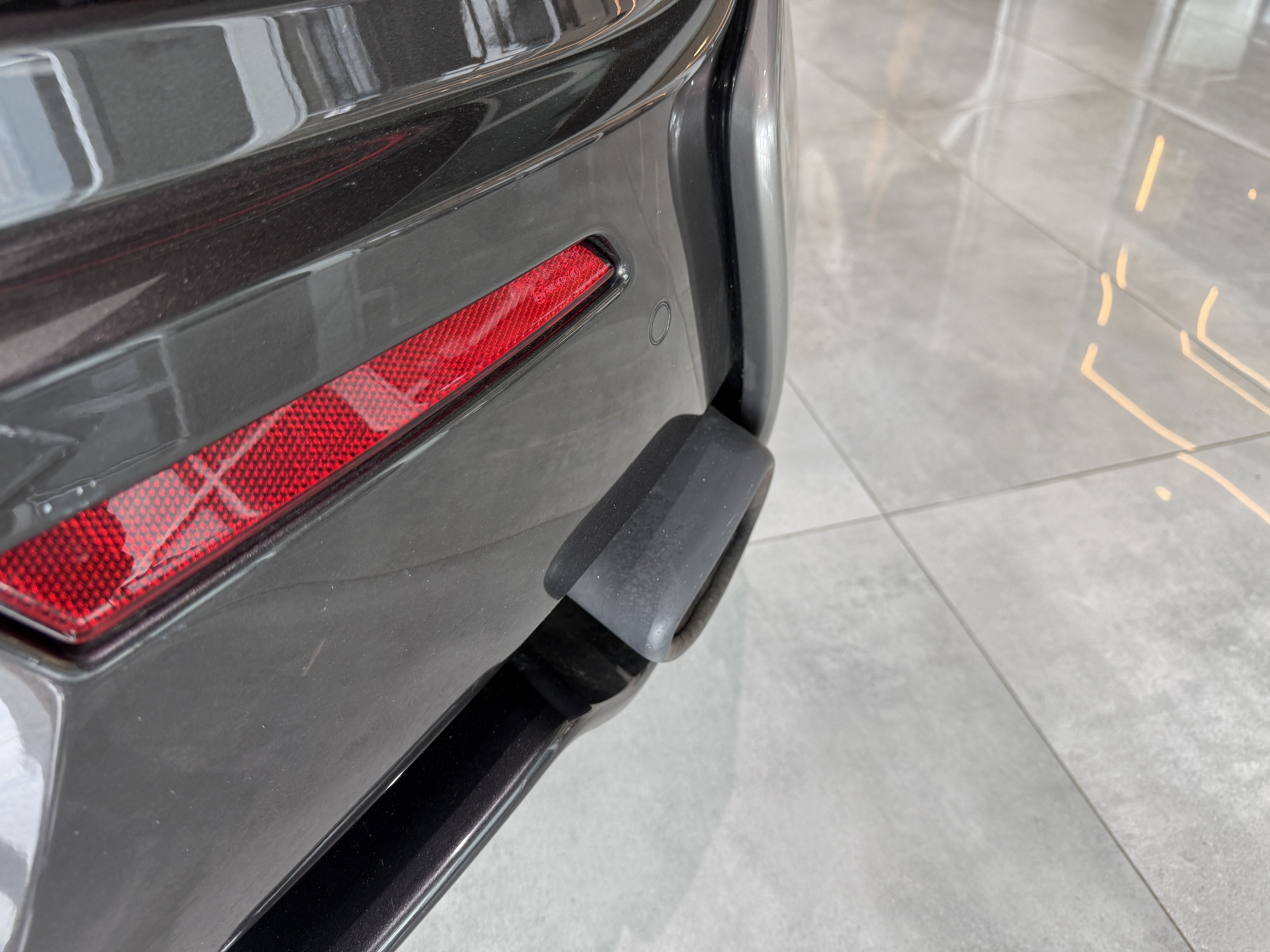 Used 2017 McLaren 570S RWD image 28