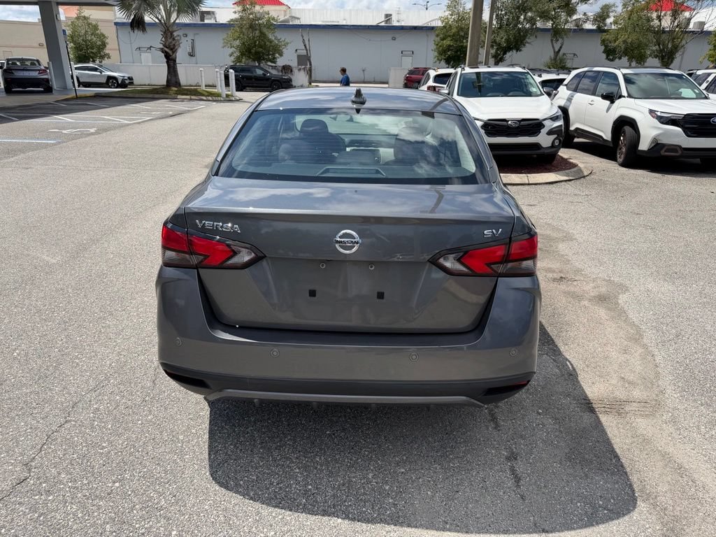 Used 2021 Nissan Versa SV FWD image 6