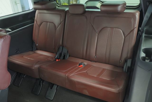 Used 2023 Ford Expedition Limited image 35