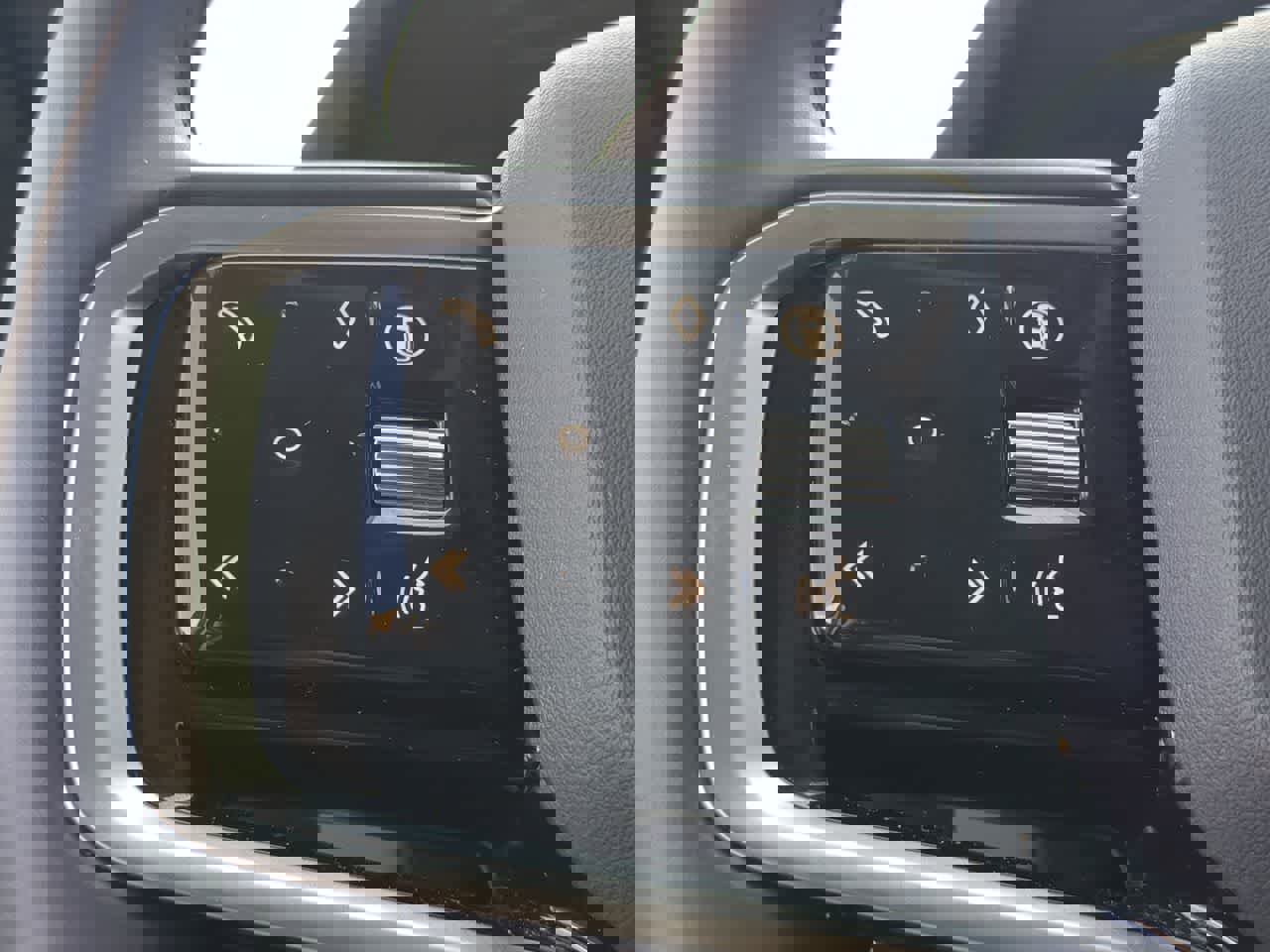 Used 2025 Land Rover Discovery Sport S AWD/4WD image 26