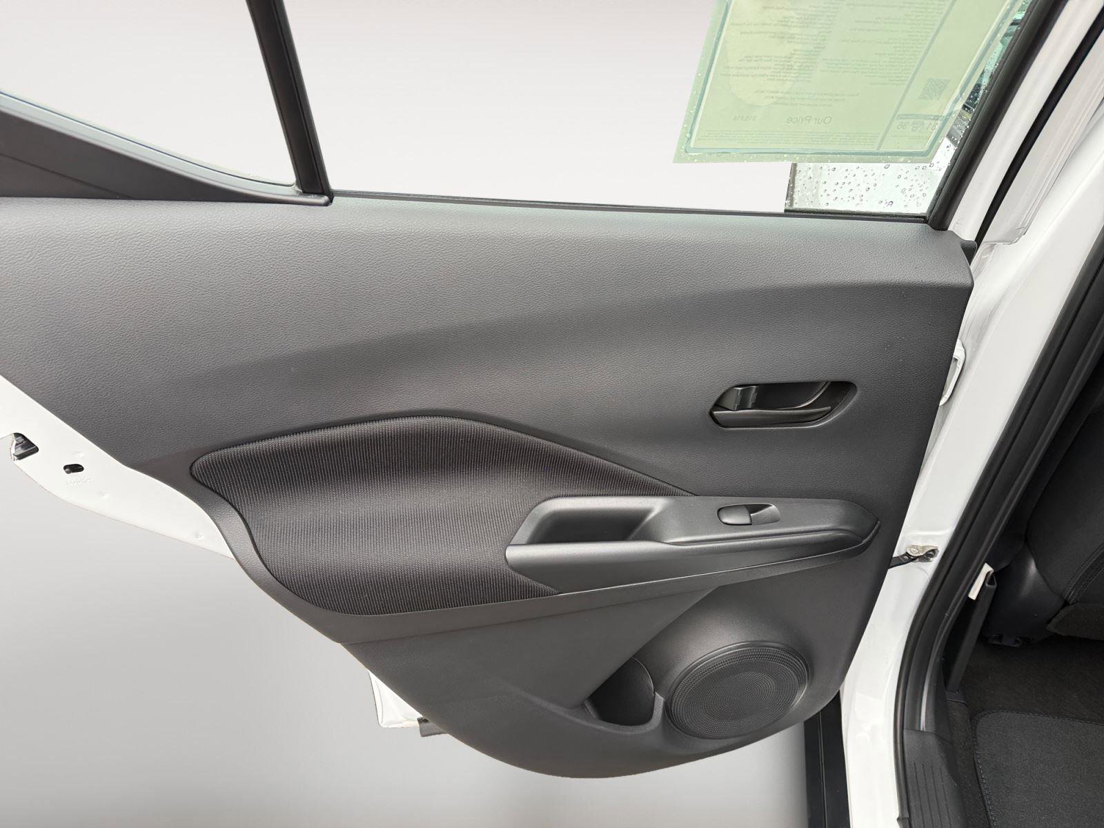 Used 2022 Nissan Kicks S image 18