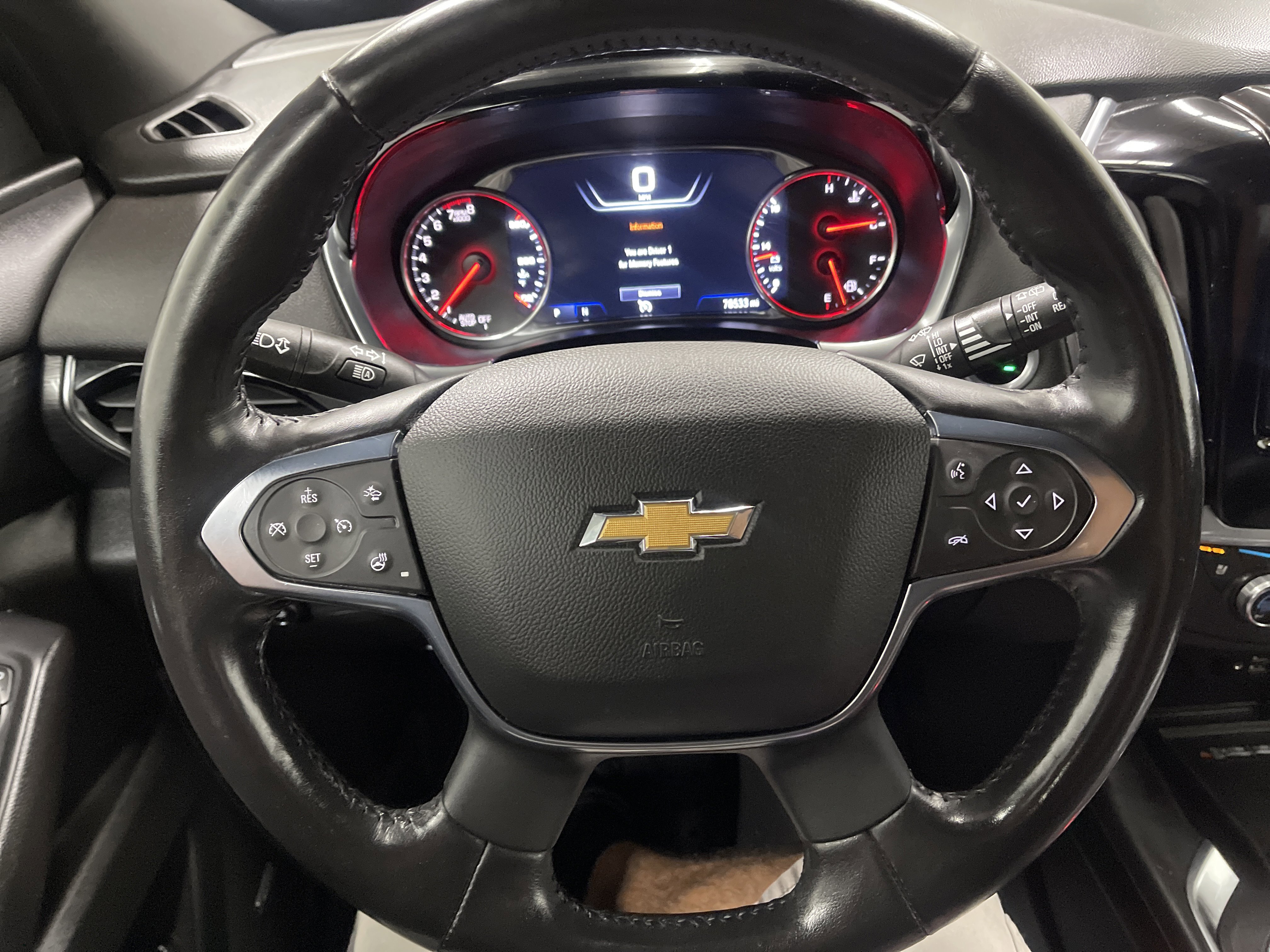 Used 2022 Chevrolet Traverse High Country AWD/4WD image 31