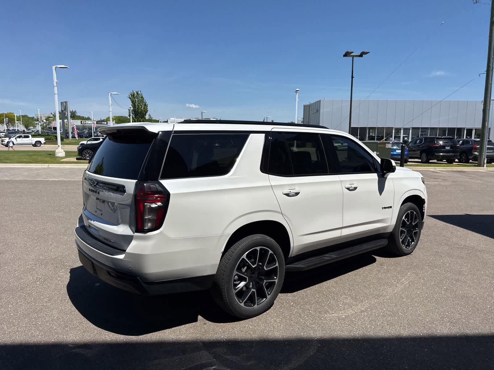 Used 2024 Chevrolet Tahoe RST w/ Luxury Package AWD/4WD image 5