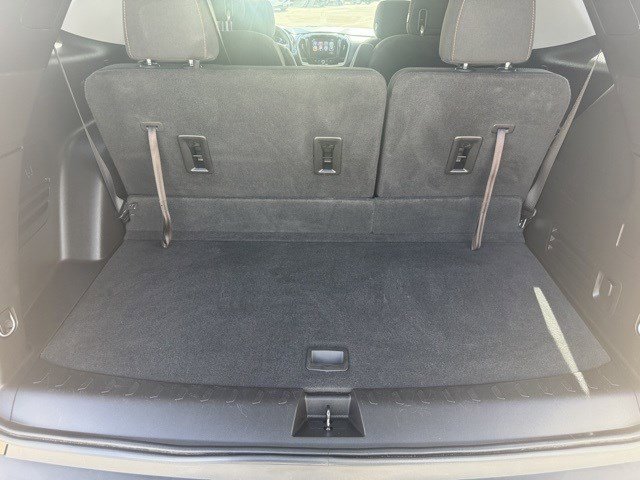 Used 2018 Chevrolet Traverse LT image 16