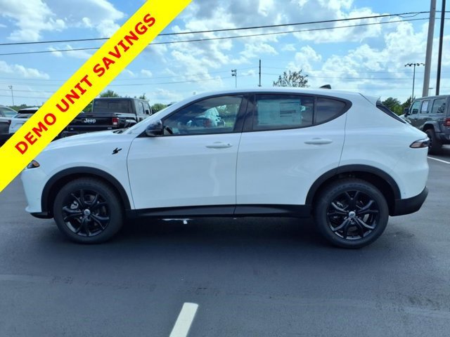 New 2025 Dodge Hornet GT w/ Tech Pack image 3