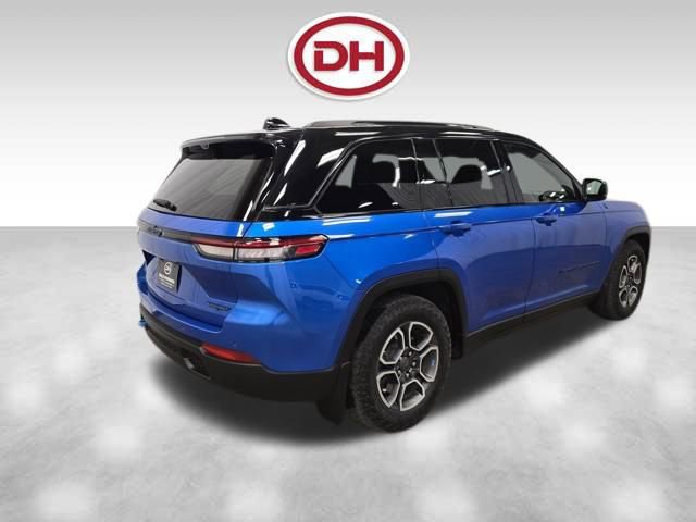 Used 2023 Jeep Grand Cherokee Trailhawk w/ Luxury Tech Group III image 21