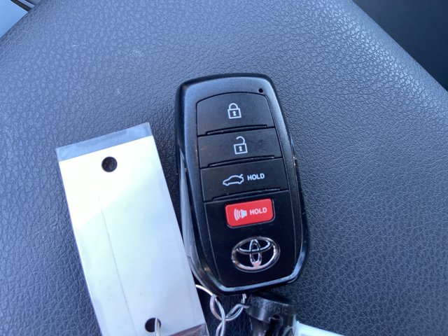 Used 2025 Toyota Camry SE FWD image 43