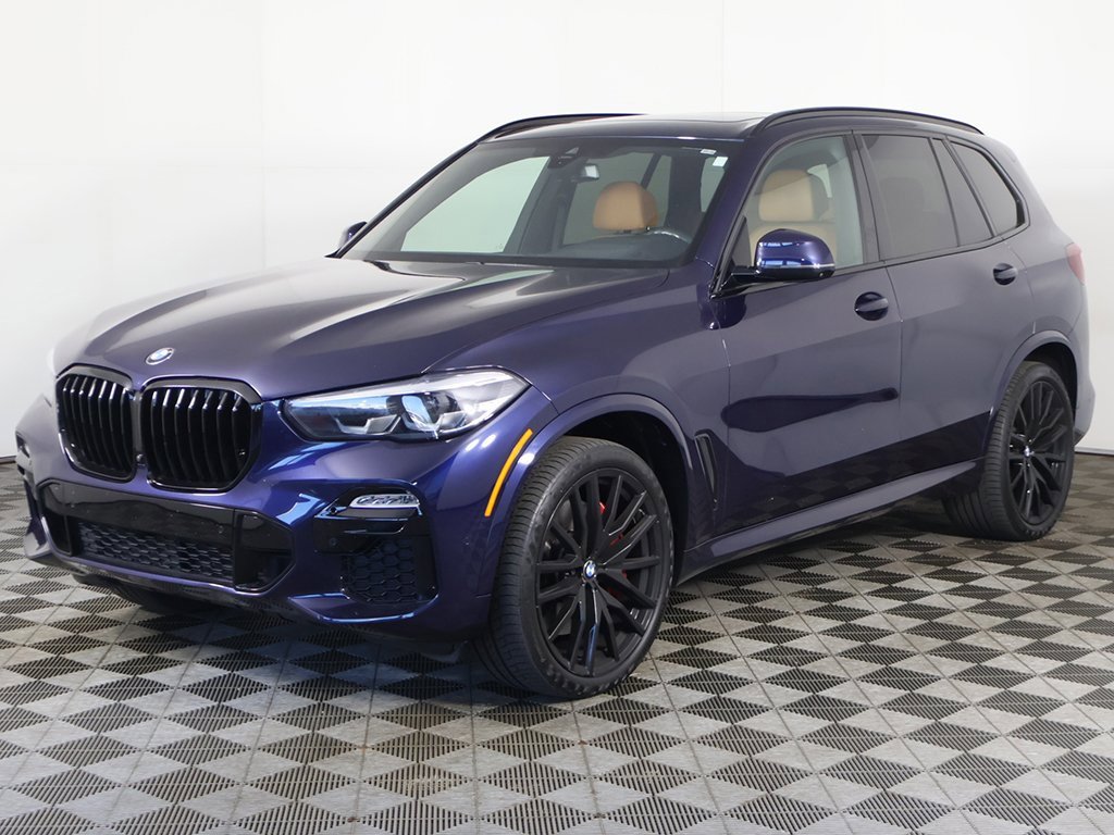Used 2021 BMW X5 M50i w/ Premium Package image 11