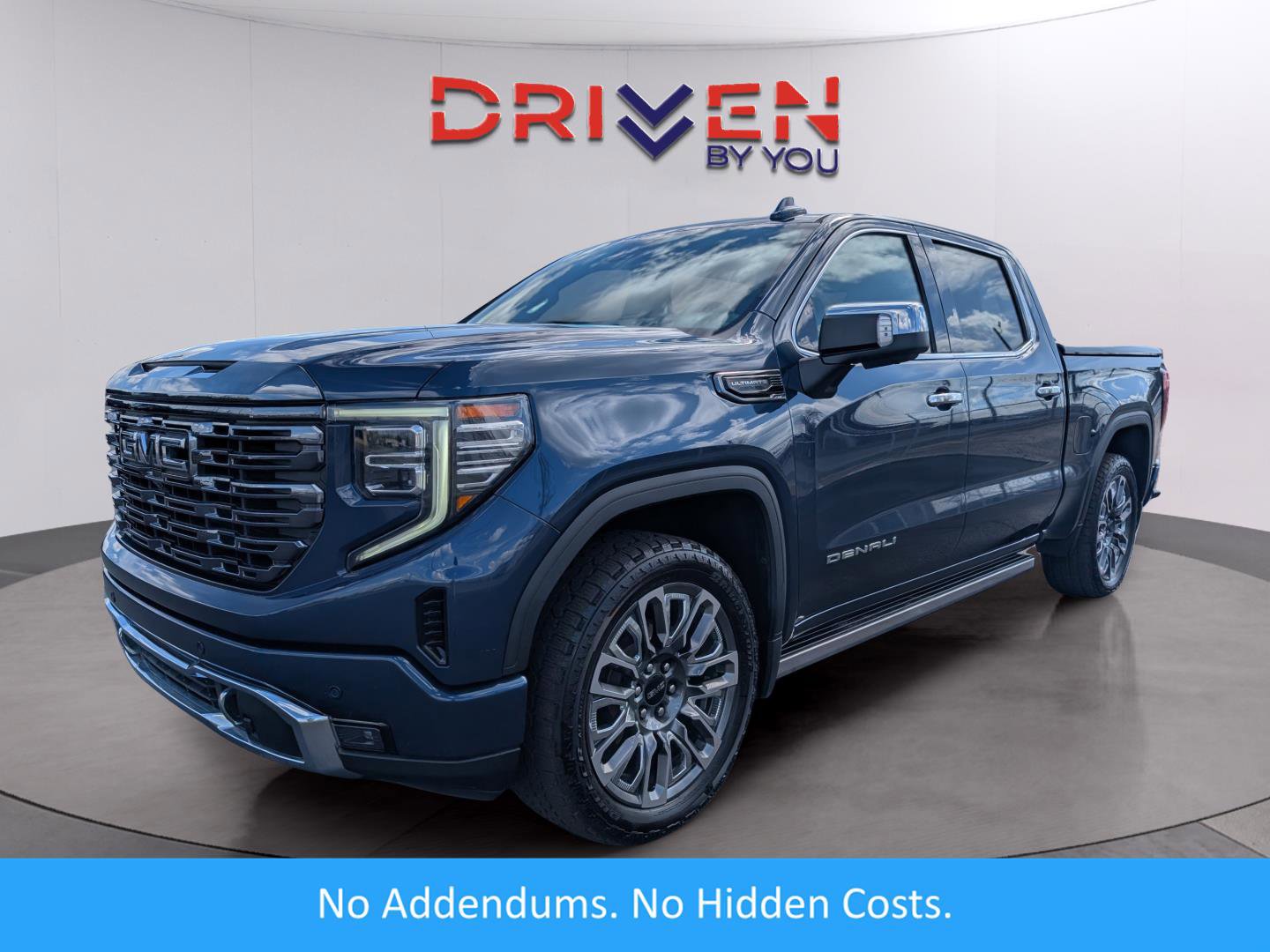 Used 2023 GMC Sierra 1500 Denali Ultimate image 1
