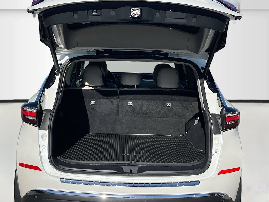 Used 2023 Nissan Murano Platinum w/ Cargo Package FWD image 28