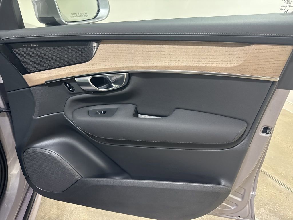 Used 2026 Volvo XC90 B5 Plus w/ Protection Package image 27