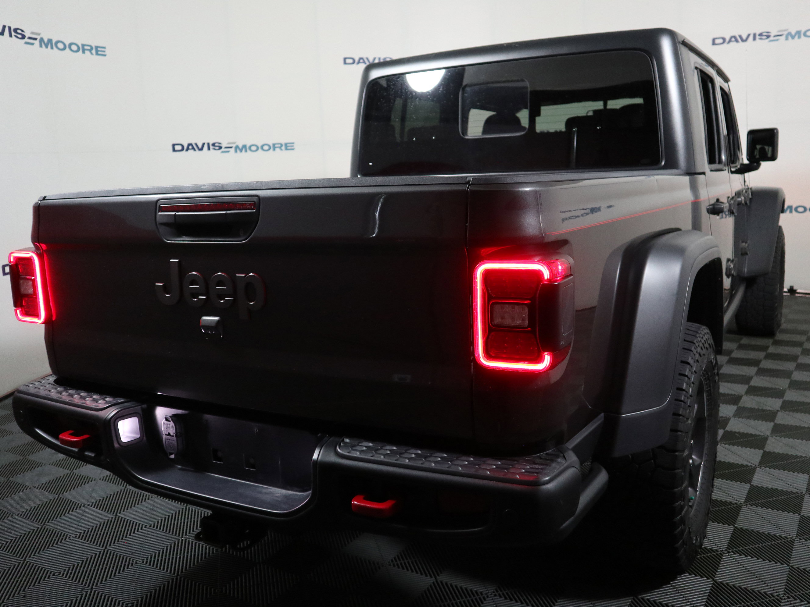 Used 2021 Jeep Gladiator Rubicon w/ Cold Weather Group image 6