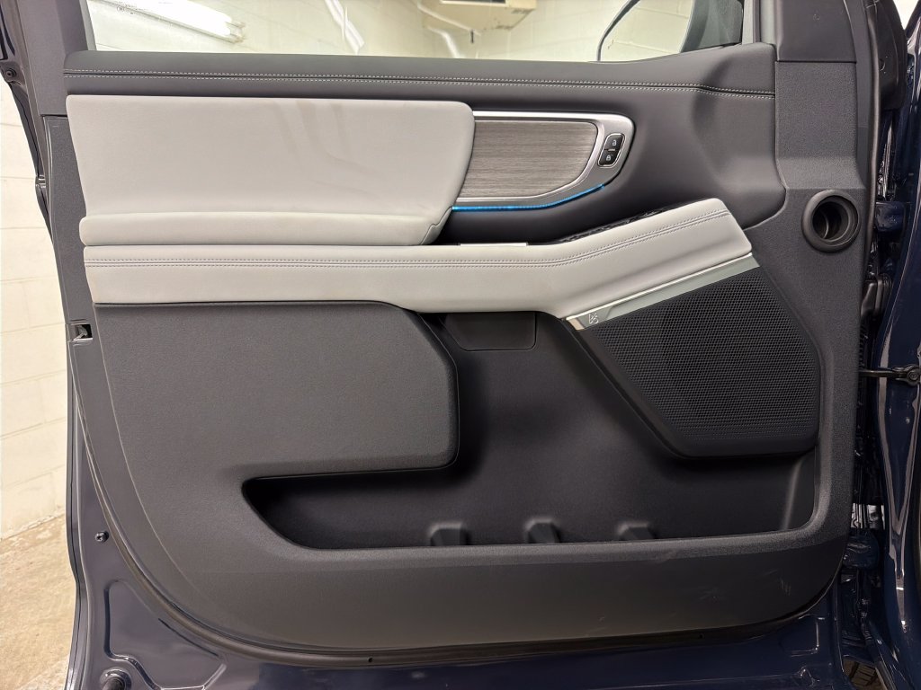 New 2027 Ford Expedition Max Platinum RWD image 16