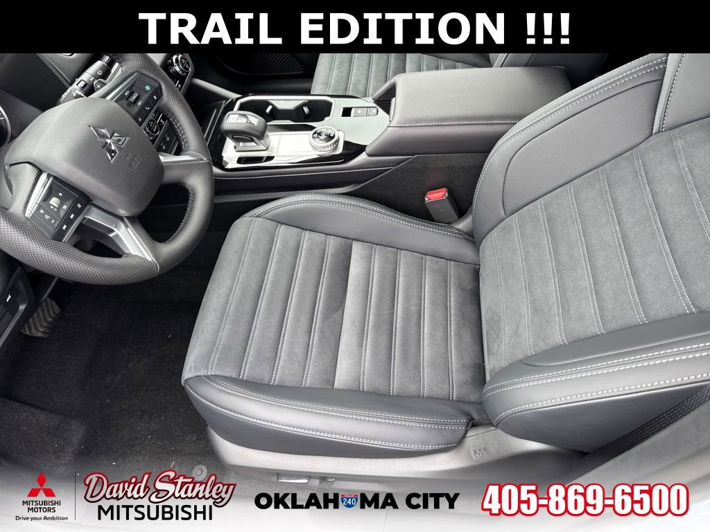 New 2026 Mitsubishi Outlander AWD image 24