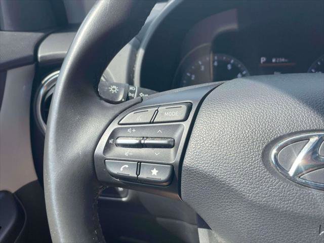 Used 2022 Hyundai Kona SEL w/ Convenience Package AWD/4WD image 19