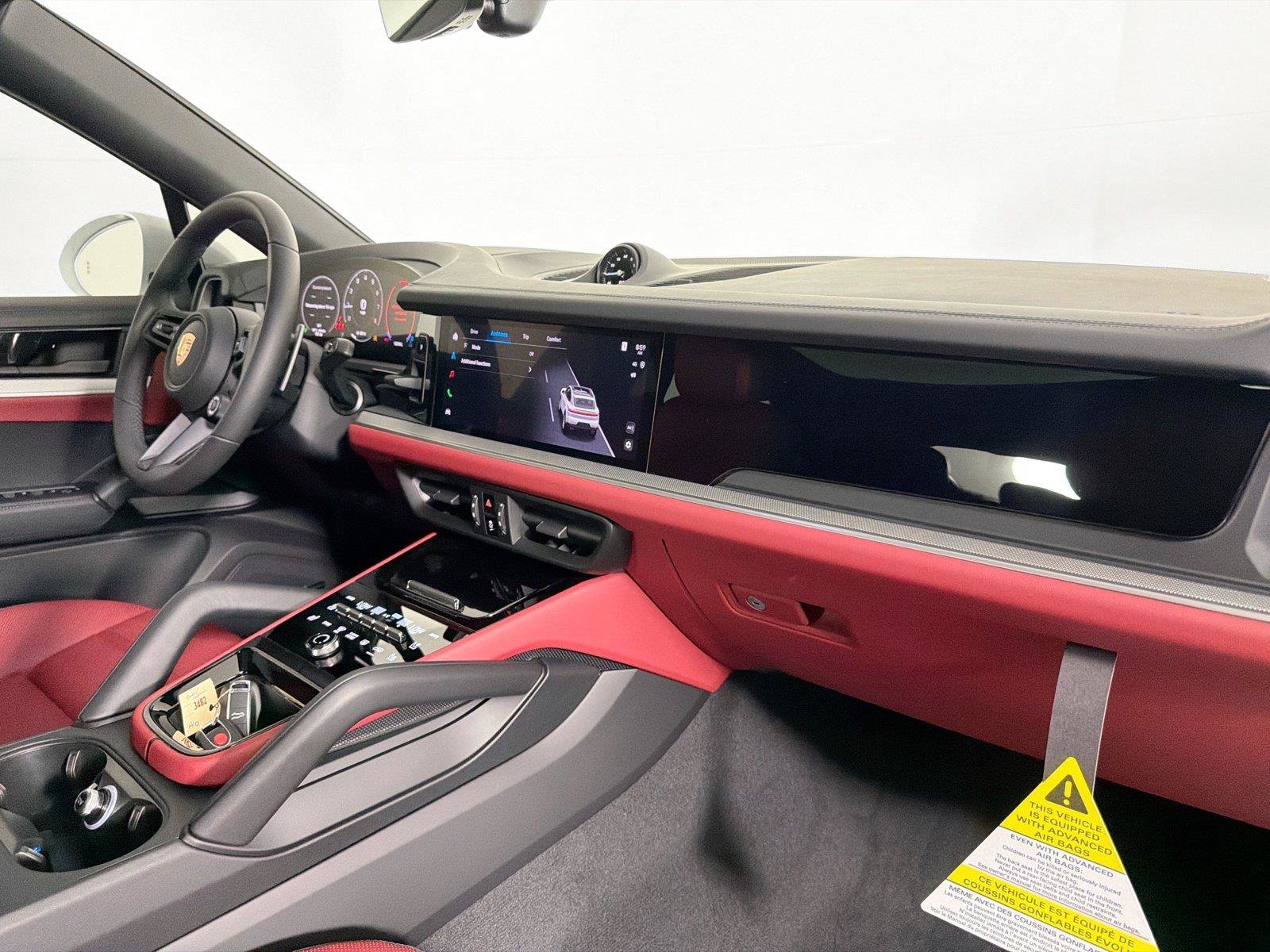 Certified 2026 Porsche Cayenne Coupe AWD/4WD image 28