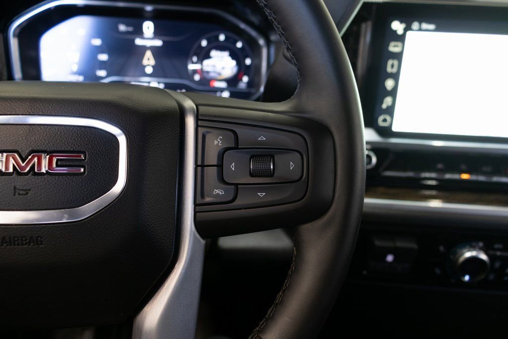Used 2025 GMC Sierra 1500 Elevation image 27