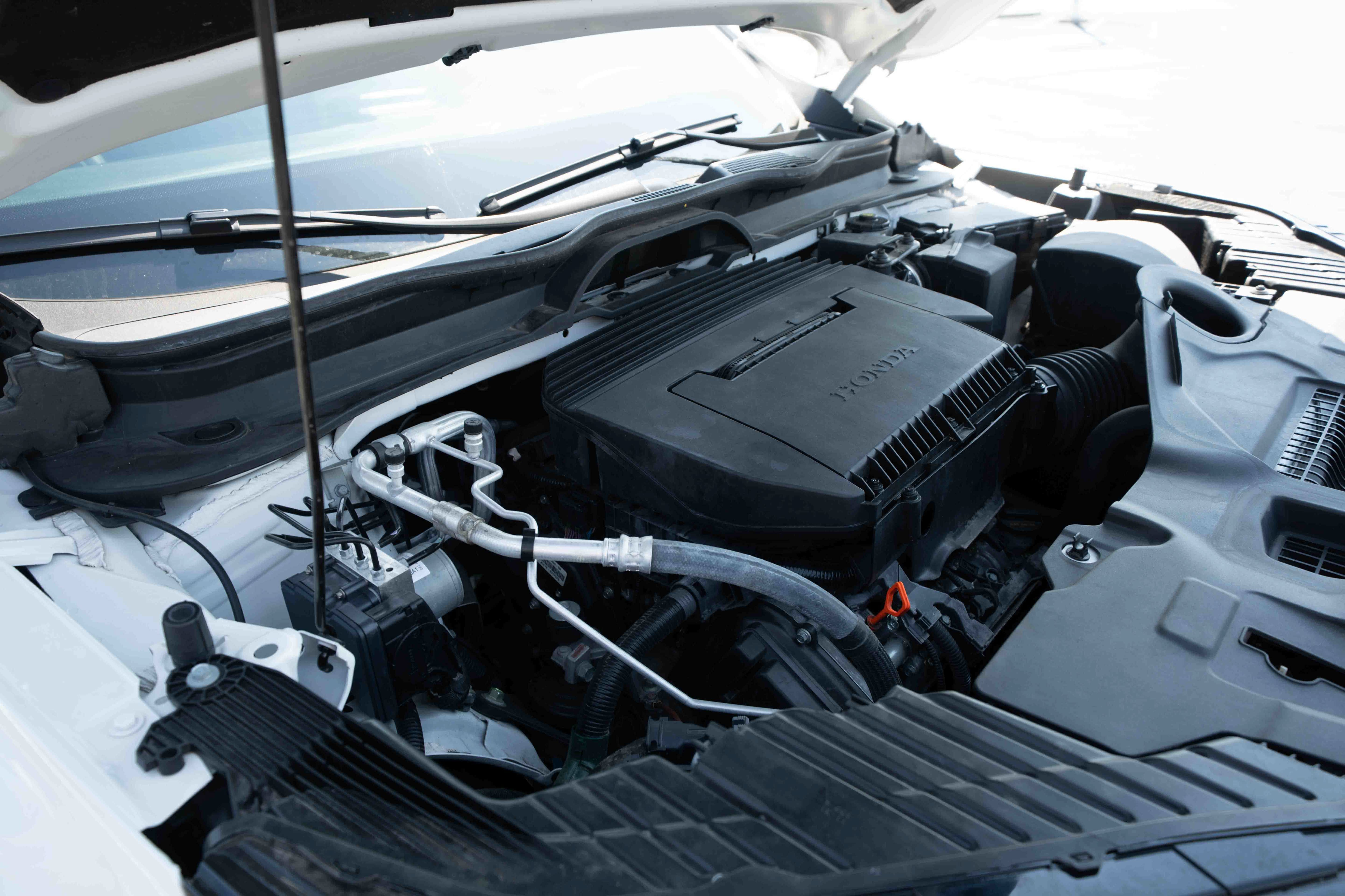 Certified 2025 Honda Pilot Elite image 33
