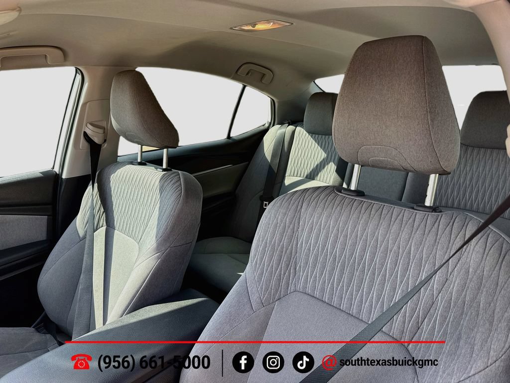 Used 2025 Toyota Camry LE w/ Convenience Package FWD image 13