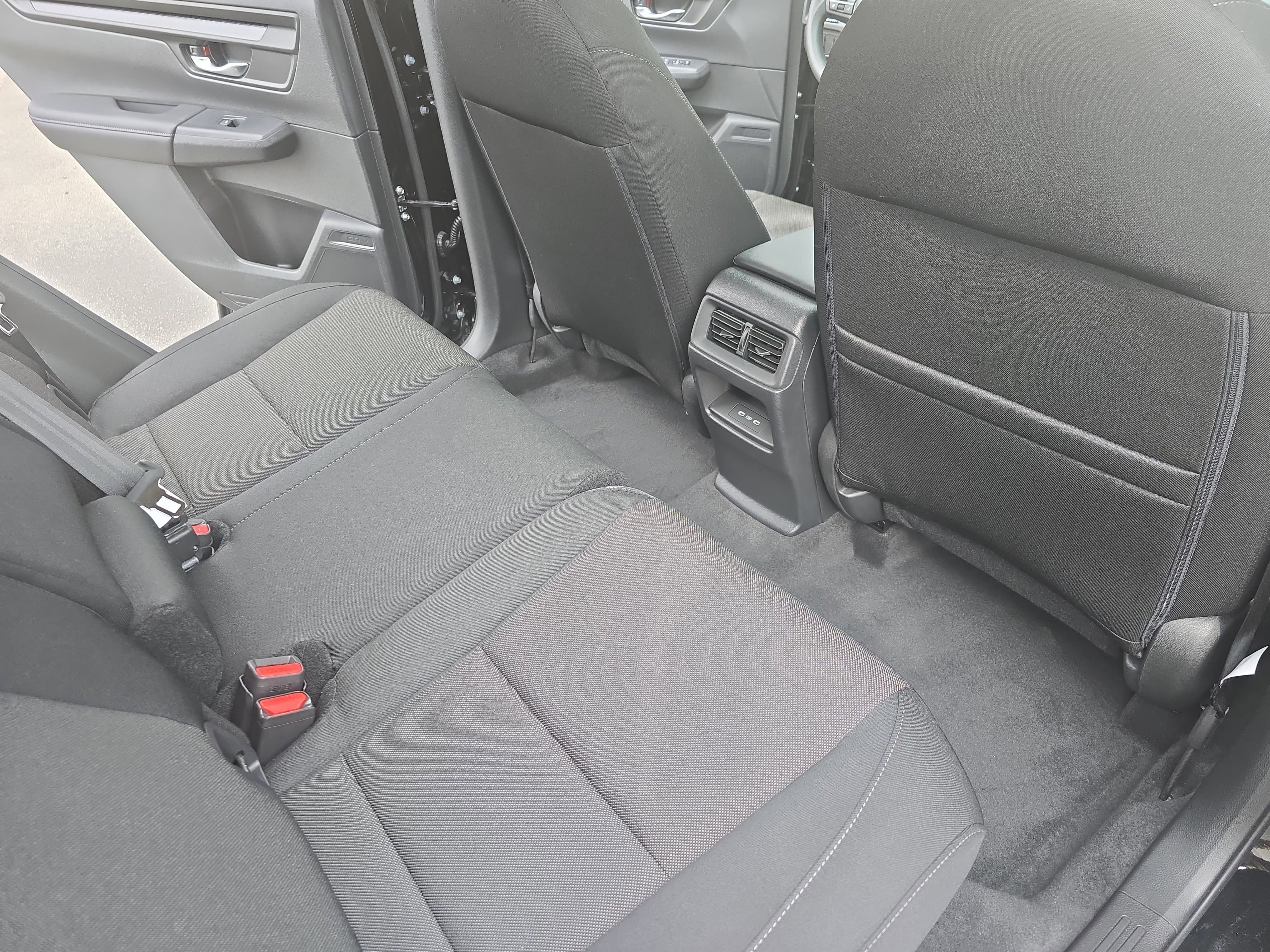 Used 2025 Honda CR-V EX image 11