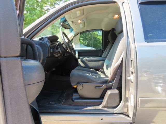 Used 2007 Chevrolet Silverado 2500 LT w/ 1LT Convenience Package AWD/4WD image 17