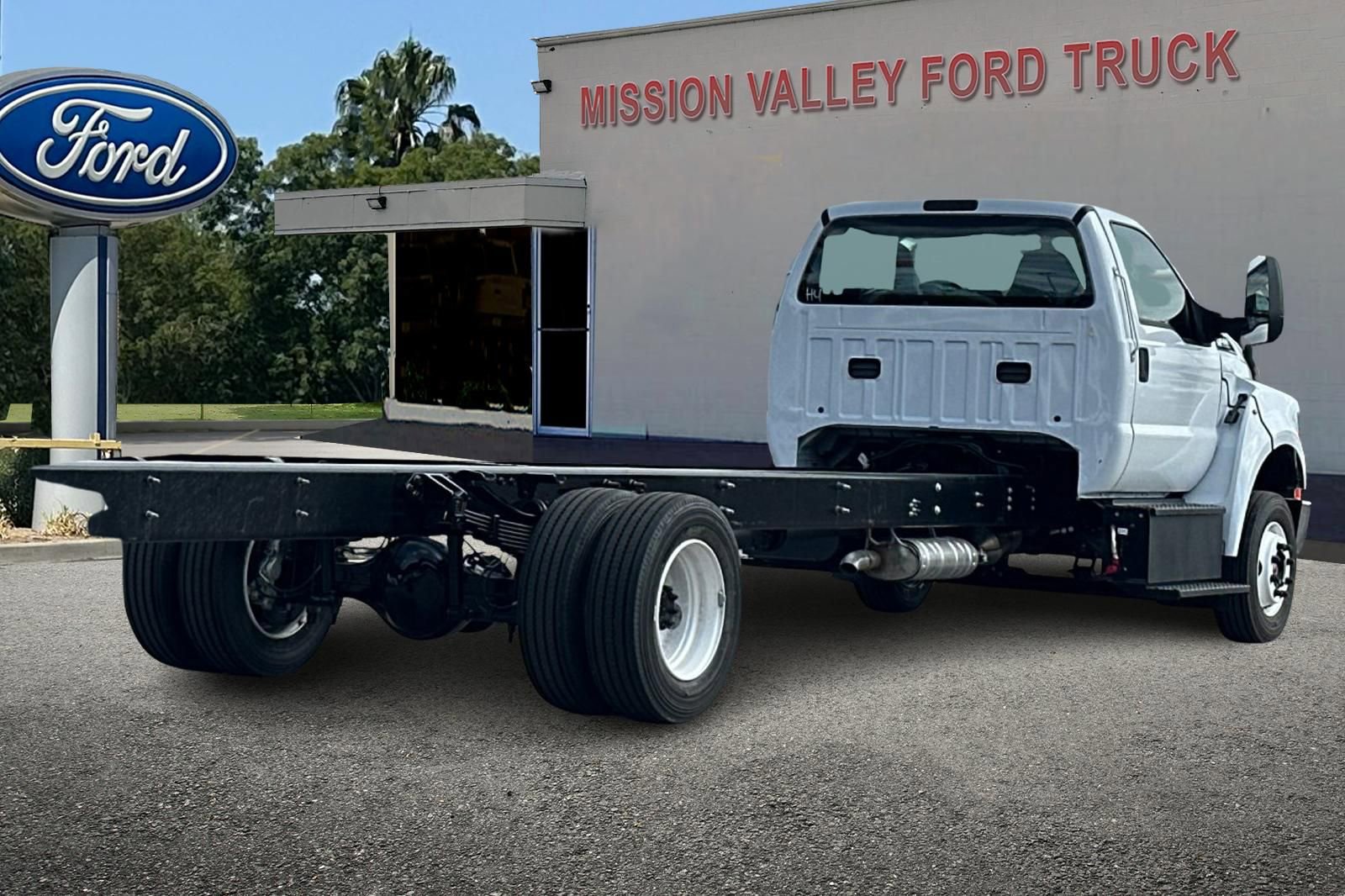New 2027 Ford F650 2WD Regular Cab Super Duty image 4