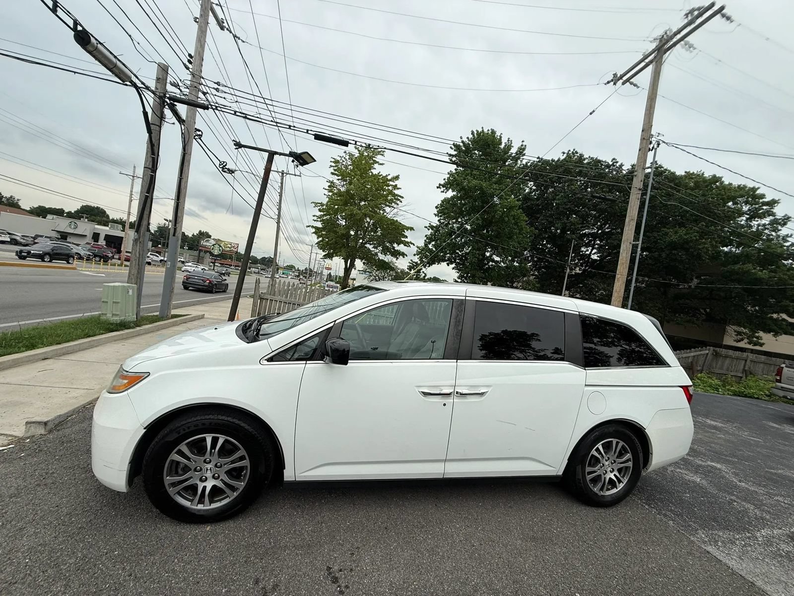 Used 2011 Honda Odyssey EX-L image 4