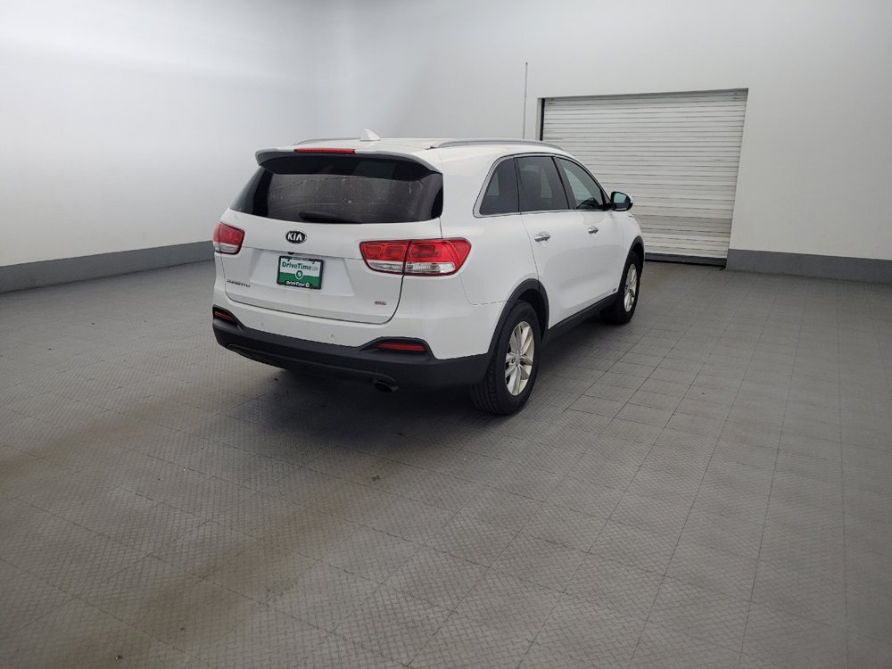 Used 2016 Kia Sorento AWD w/ LX Convenience Package image 9