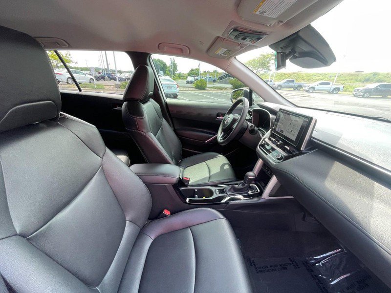 Used 2024 Toyota Corolla Cross XLE AWD/4WD image 11