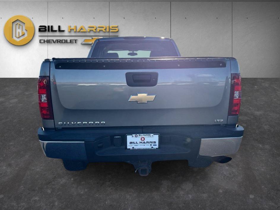 Used 2007 Chevrolet Silverado 2500 LTZ w/ Suspension Package, Off-Road AWD/4WD image 8