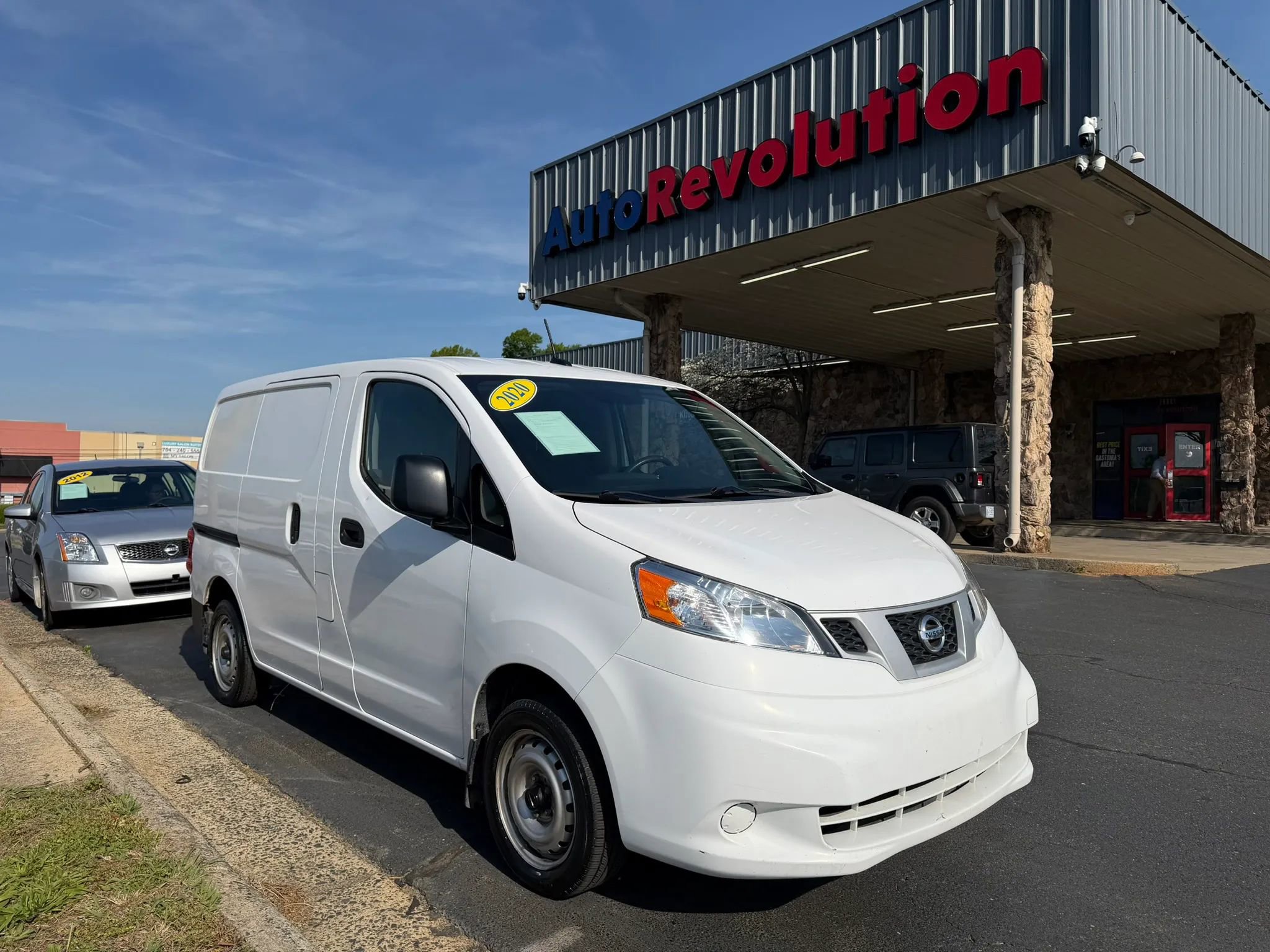 Used 2020 Nissan NV200 S image 1
