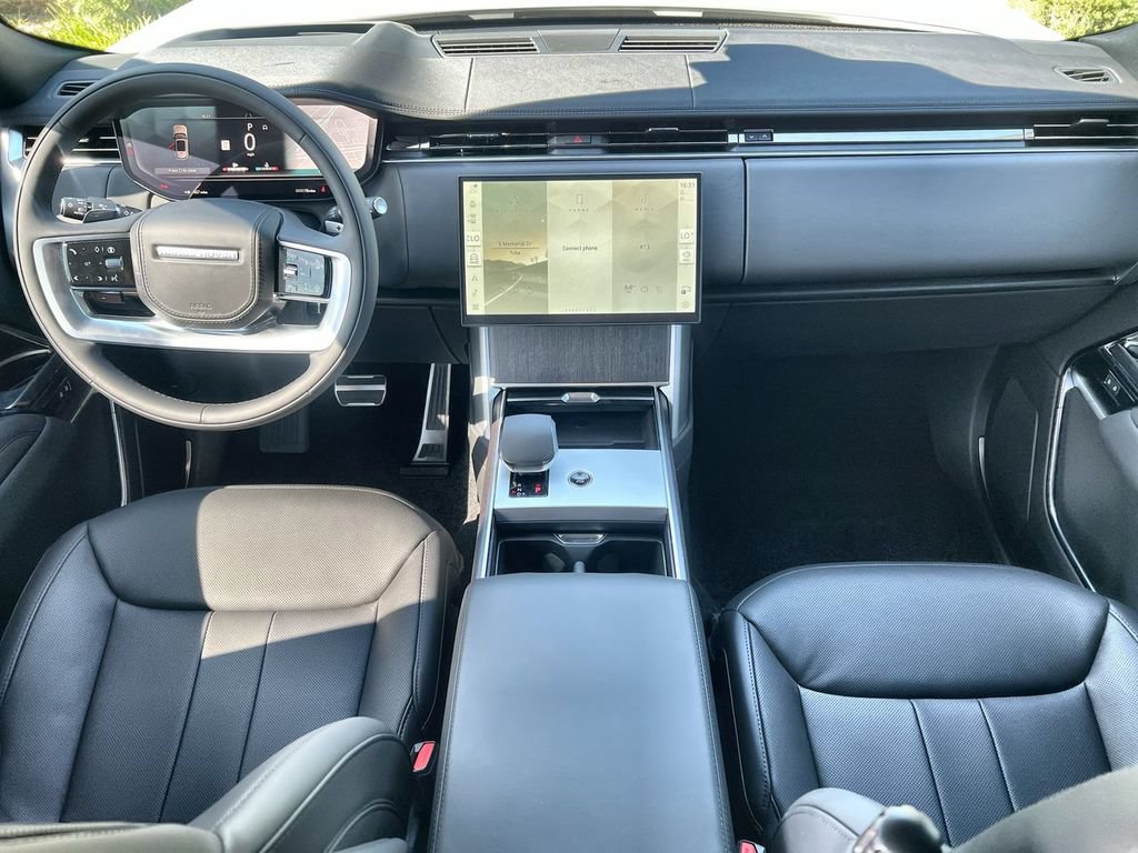 New 2026 Land Rover Range Rover Long Wheelbase SE AWD/4WD image 12