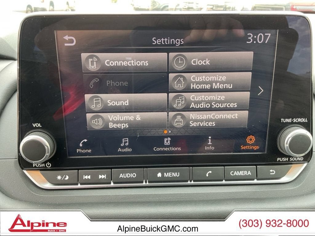 Used 2026 Nissan Rogue SV FWD image 17