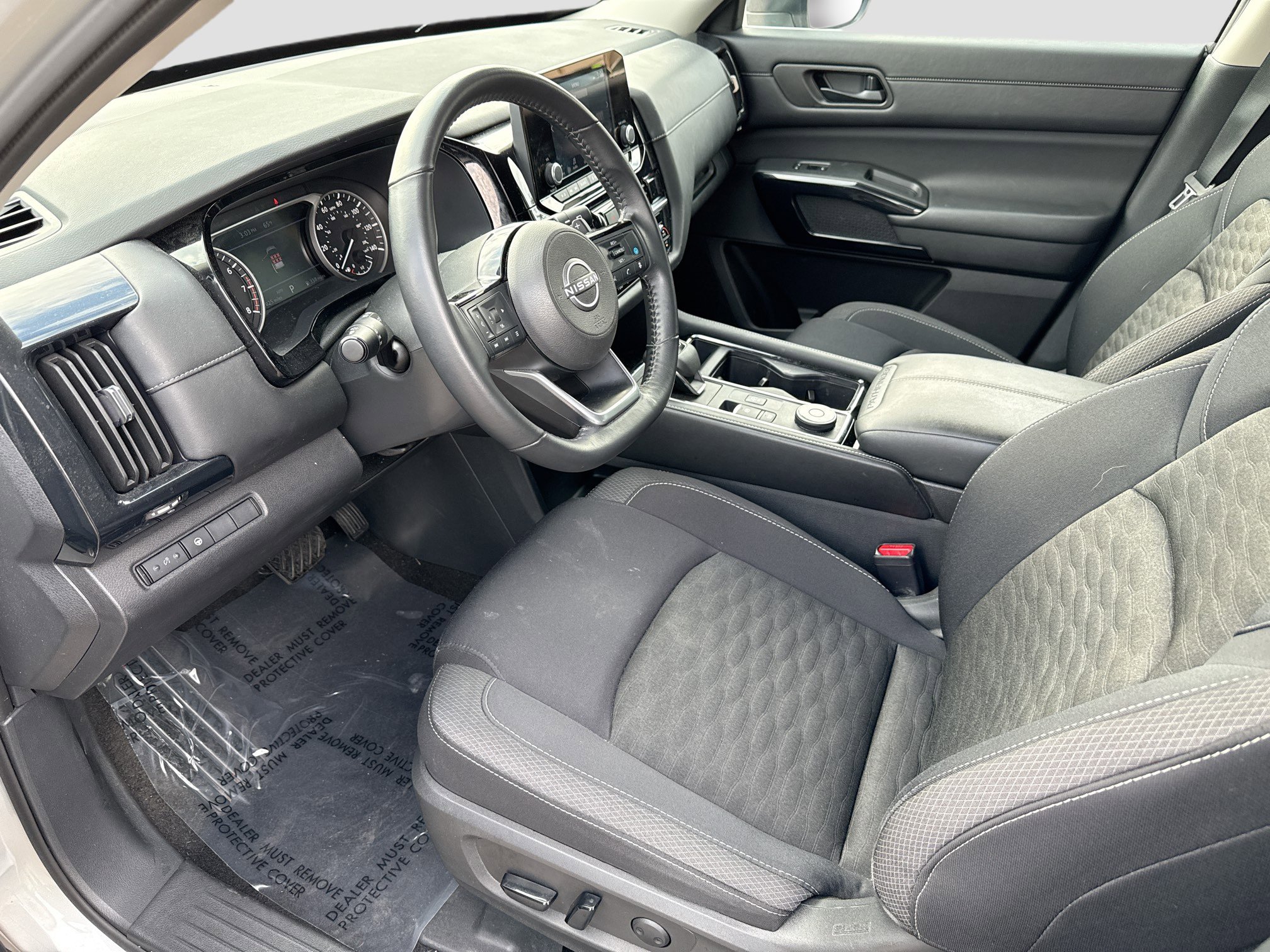 Used 2023 Nissan Pathfinder SV image 26