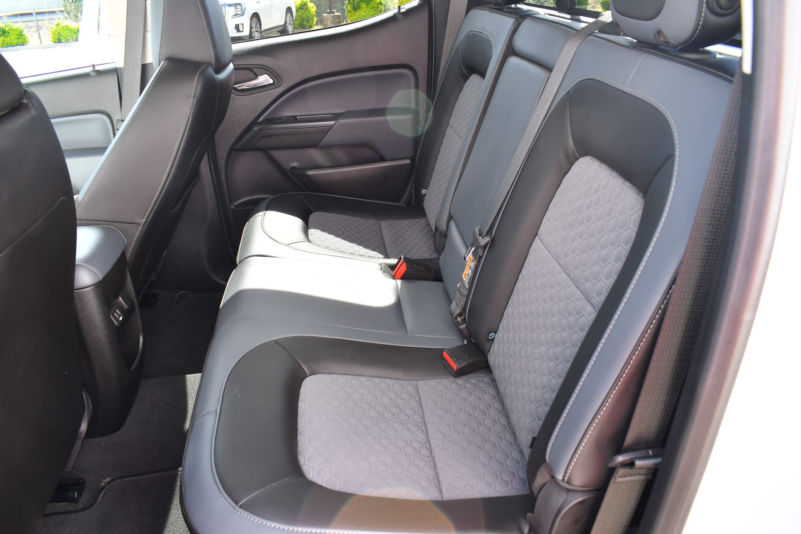 Used 2022 Chevrolet Colorado Z71 image 24