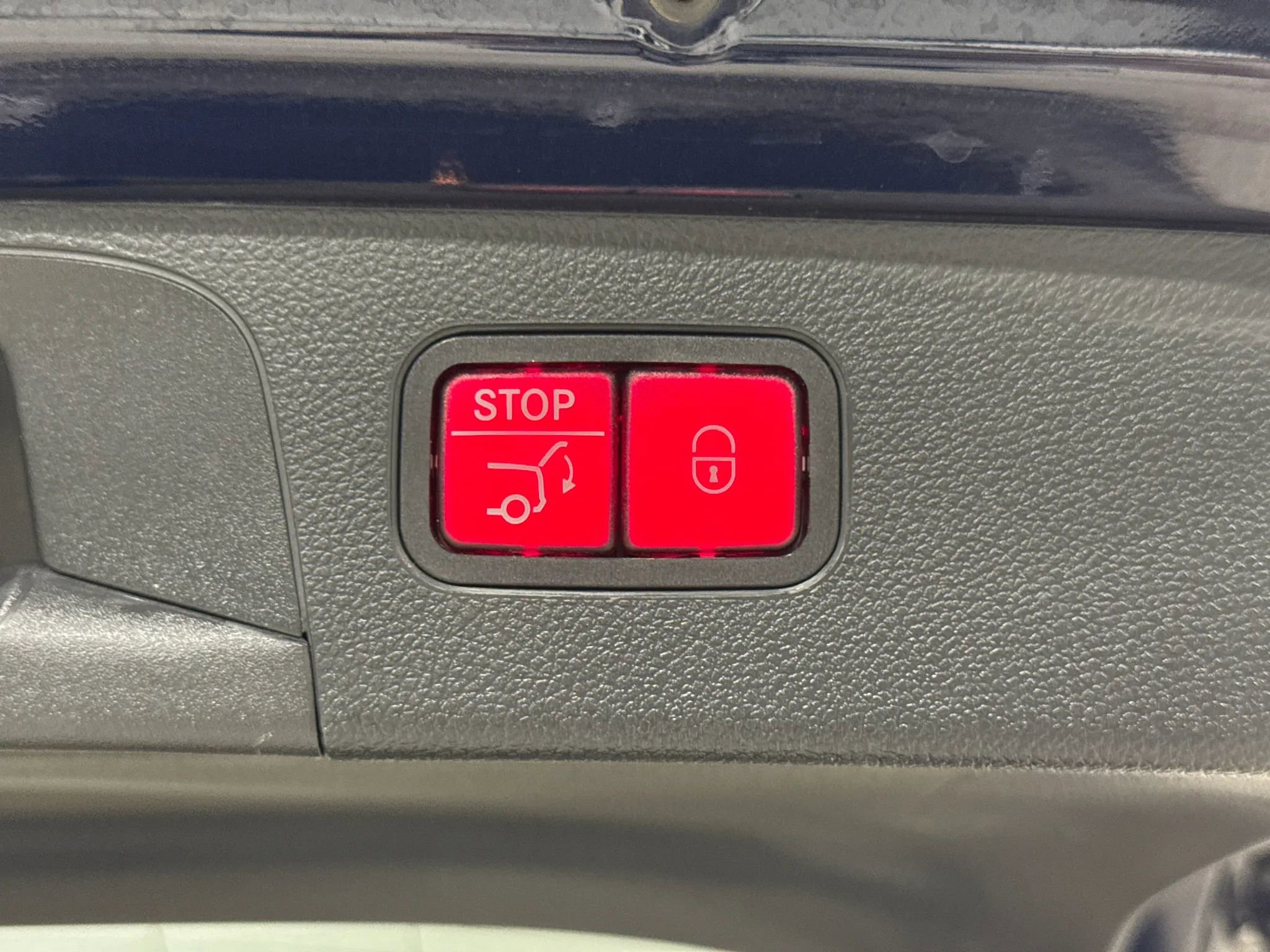 Used 2019 Mercedes-Benz GLC 300 4MATIC w/ Premium Package image 68
