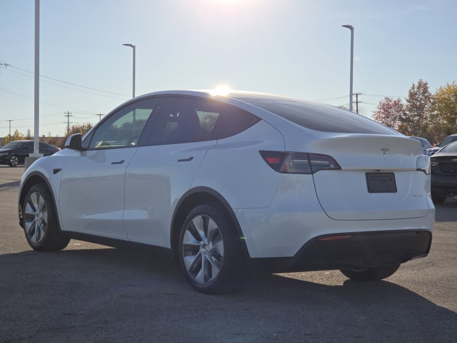 Used 2023 Tesla Model Y Long Range image 15