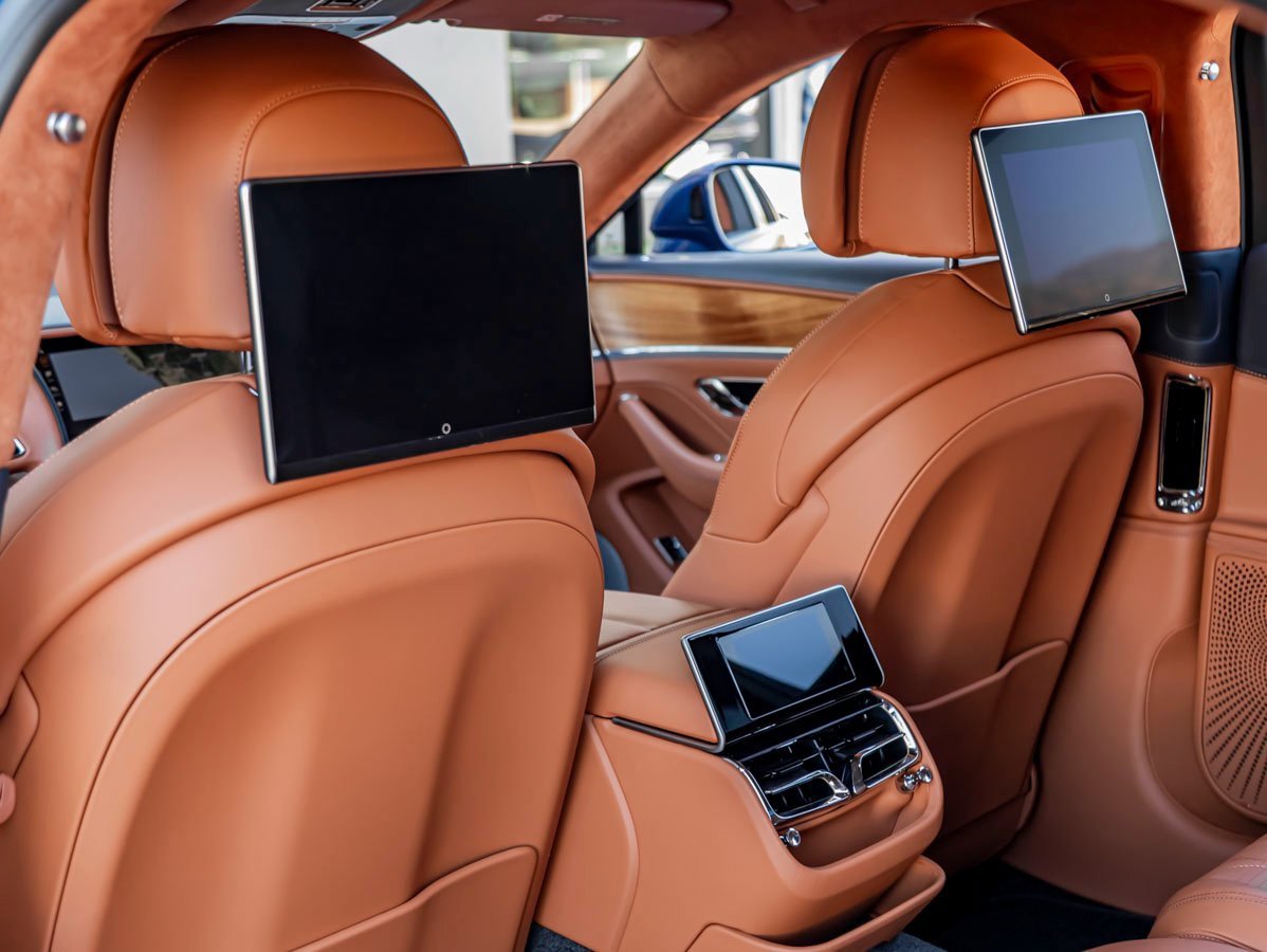 Certified 2023 Bentley Flying Spur V8 image 26