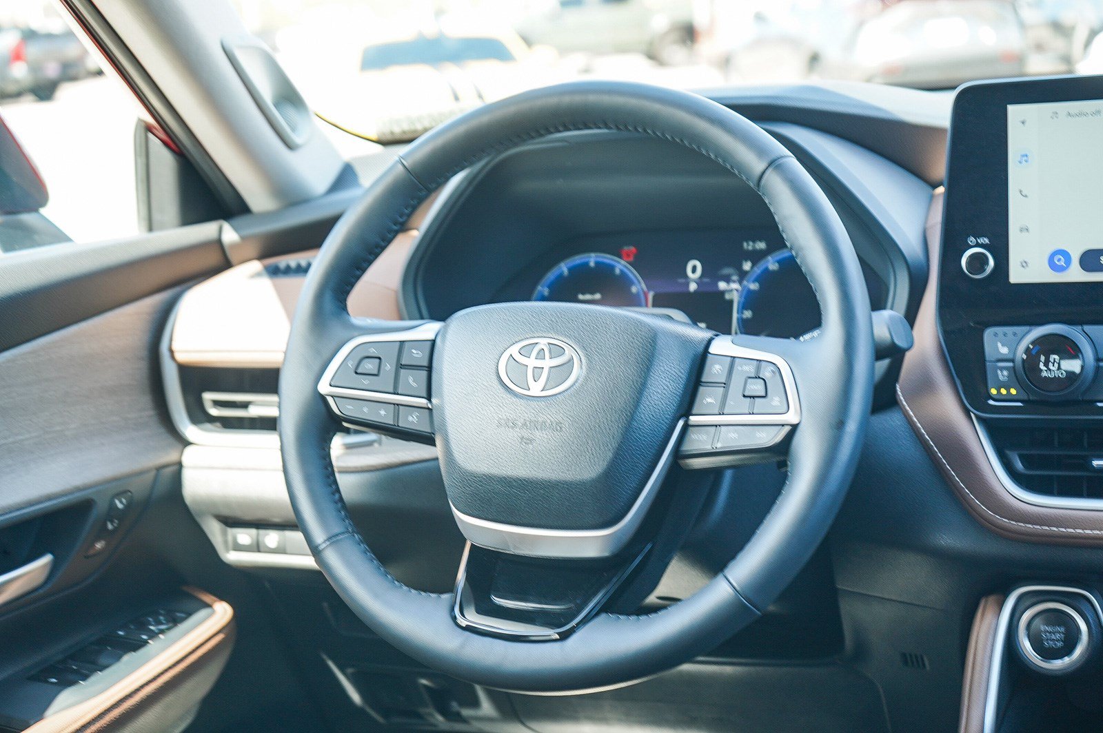 Certified 2025 Toyota Grand Highlander AWD image 16