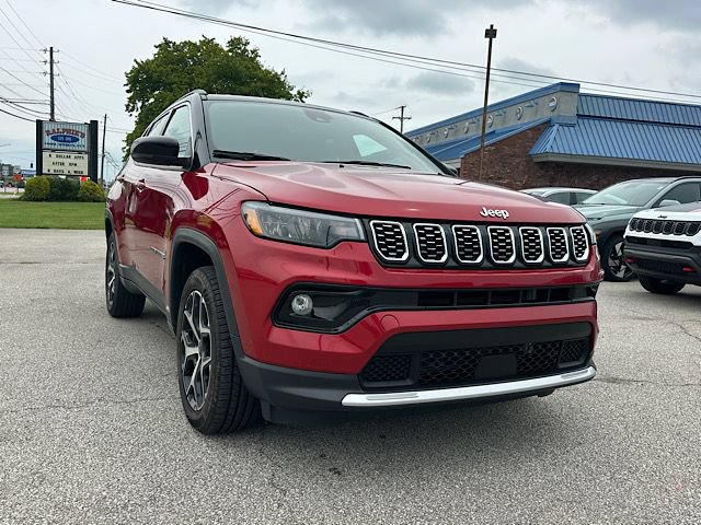 Used 2025 Jeep Compass Limited AWD/4WD image 10