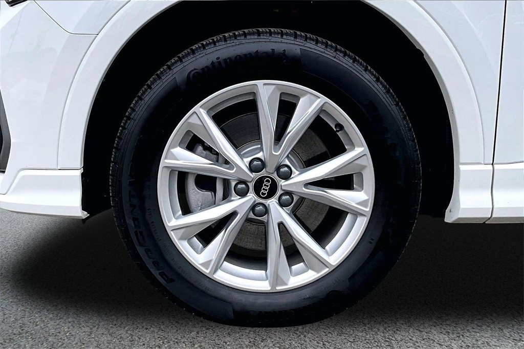 Used 2025 Audi Q3 2.0T Premium w/ Convenience Package image 34