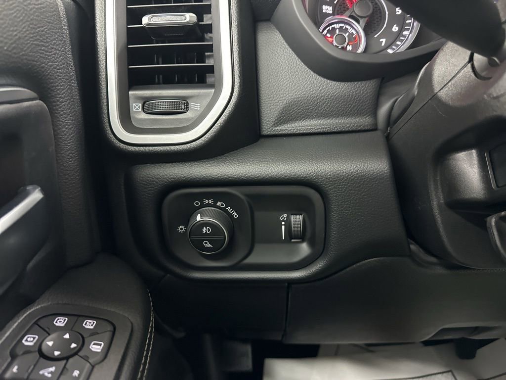 New 2026 RAM 2500 Big Horn AWD/4WD image 46