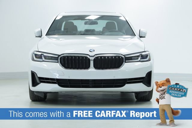 Used 2023 BMW 540i w/ Convenience Package image 2