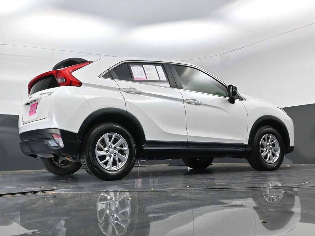 Used 2018 Mitsubishi Eclipse Cross ES image 17
