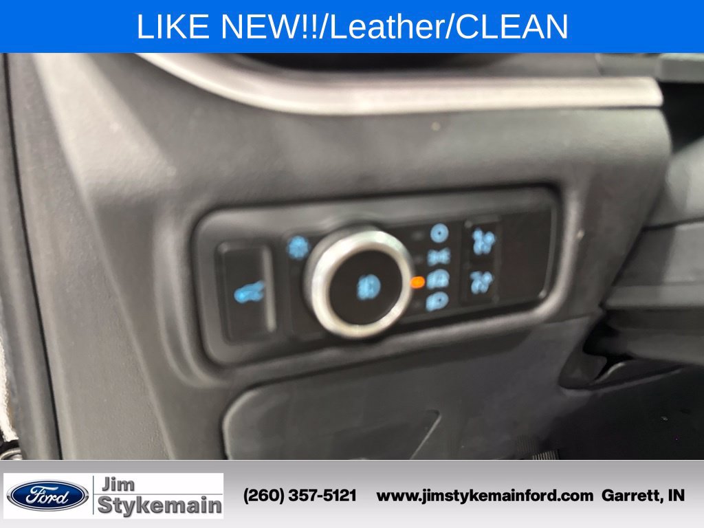 Used 2024 Ford Explorer XLT w/ Equipment Group 202A AWD/4WD image 26