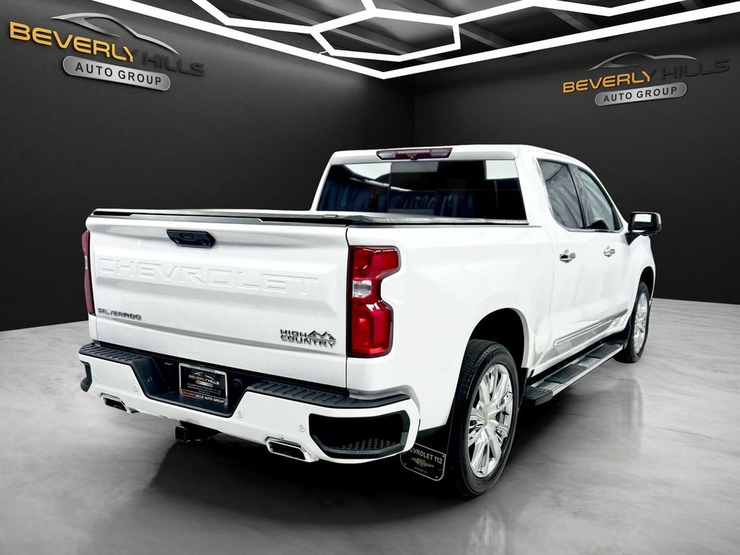 Used 2022 Chevrolet Silverado 1500 High Country w/ High Country Premium Package AWD/4WD image 5
