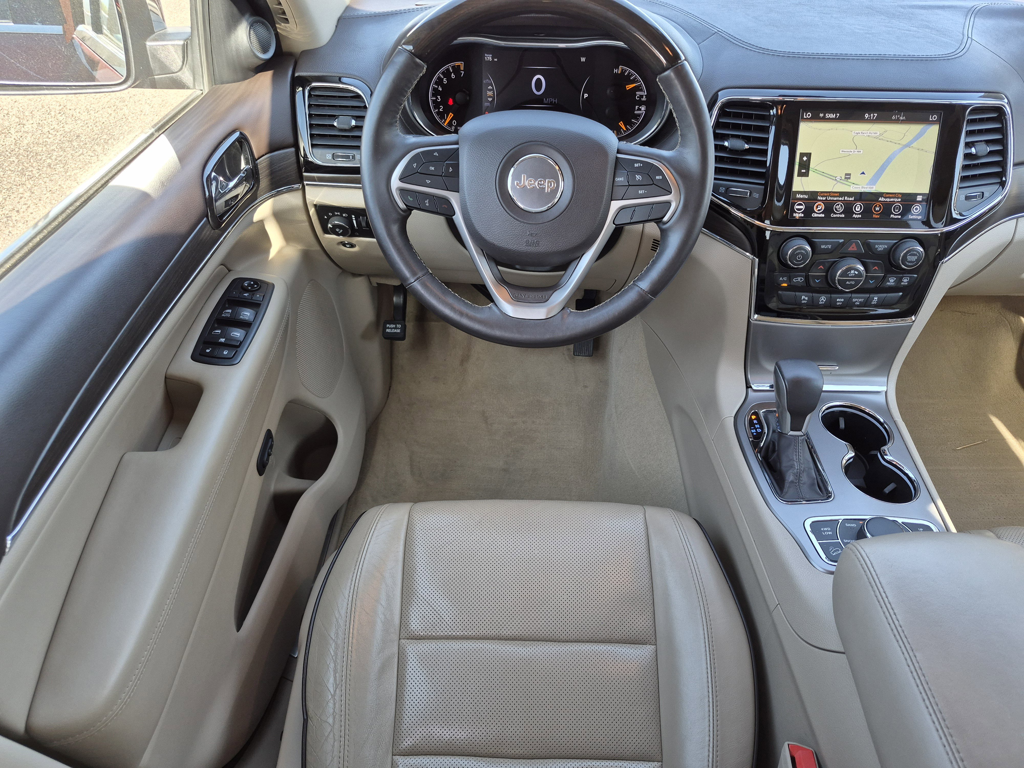 Used 2020 Jeep Grand Cherokee Overland AWD/4WD image 31