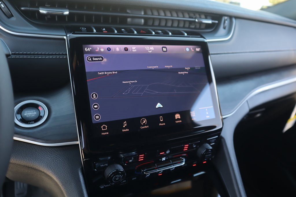 New 2025 Jeep Grand Cherokee L Limited w/ Black Appearance Package image 7